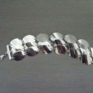 Stainless steel bracelet